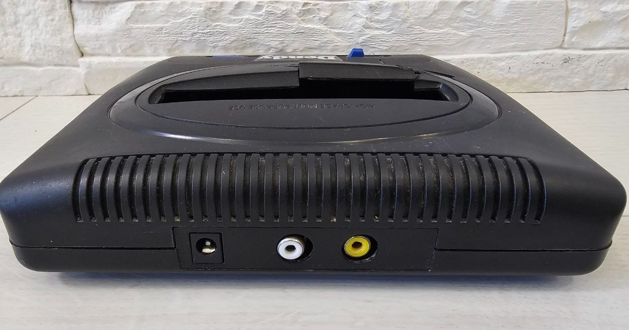 Vintage Retro 1990s Game Console 8 bit Dendy Computer Video TV for parts
