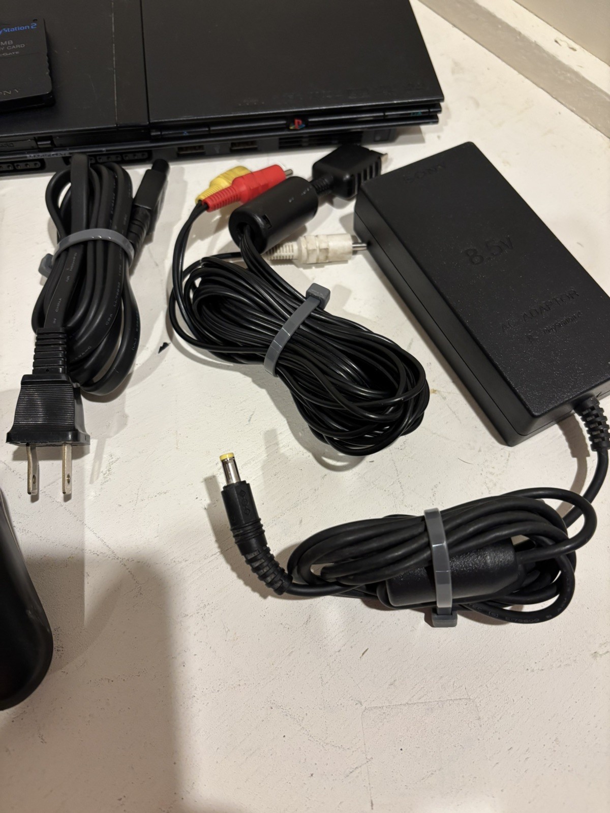Sony PlayStation 2 PS2 Slim Console SCPH 70012 W/ Controller Memory Card & Wires