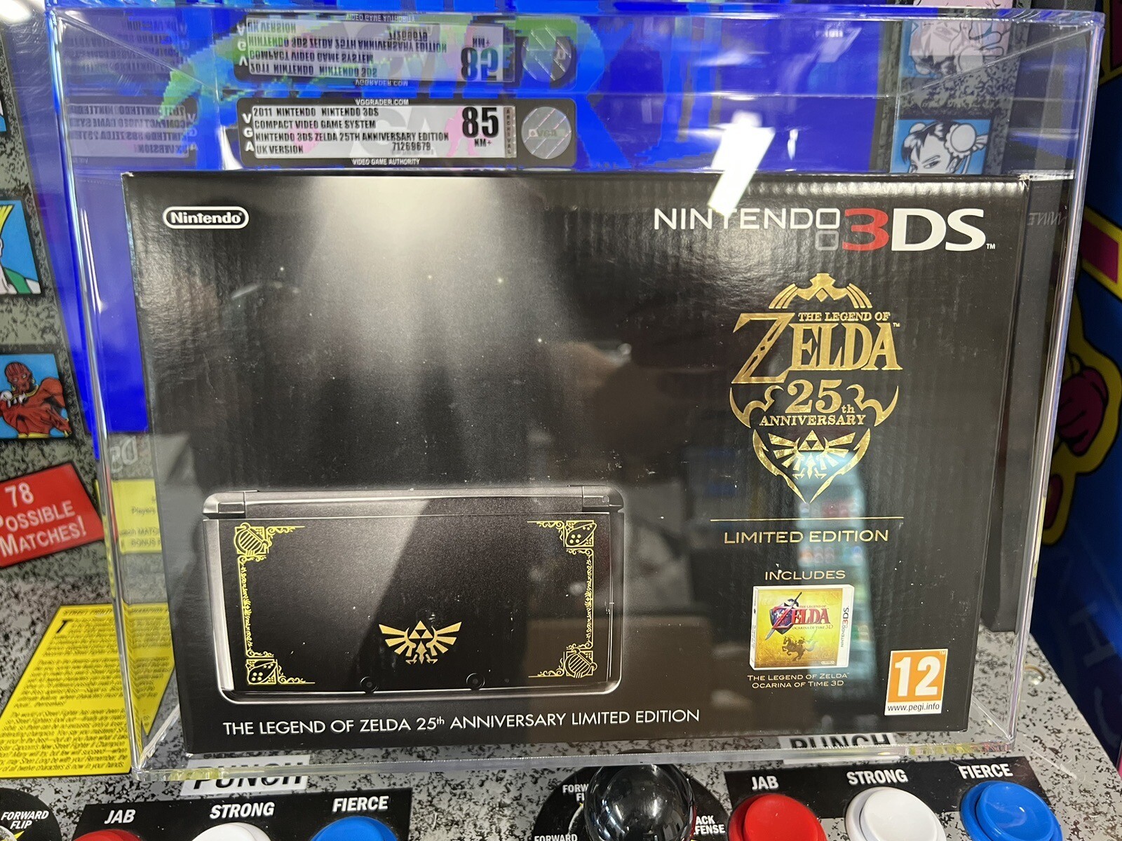 2011 Nintendo 3DS The Legend of Zelda 25th Anniversary Console VGA 85 NM+ UK PAL