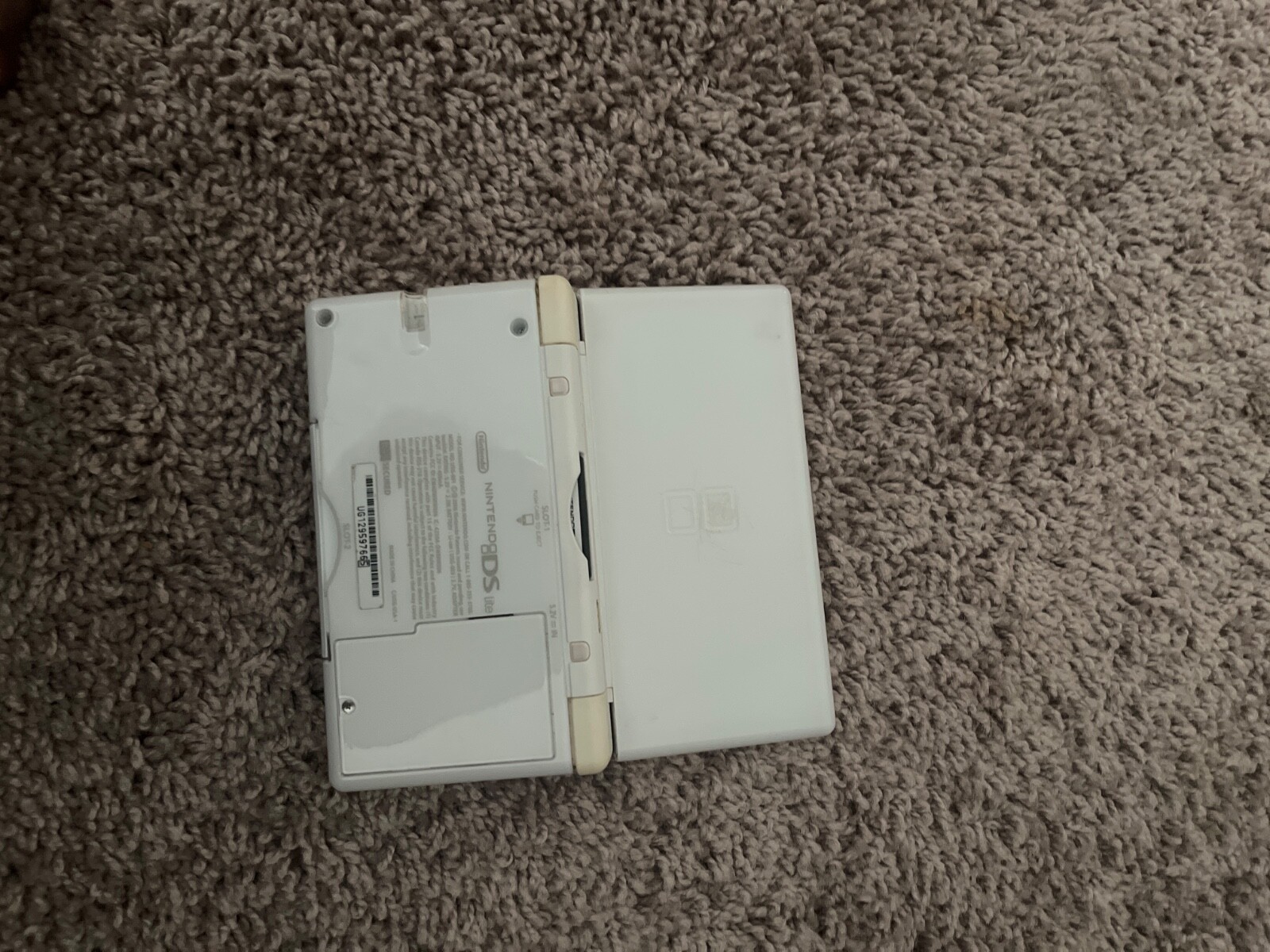 Nintendo DS Lite Handheld System – White (13306461)