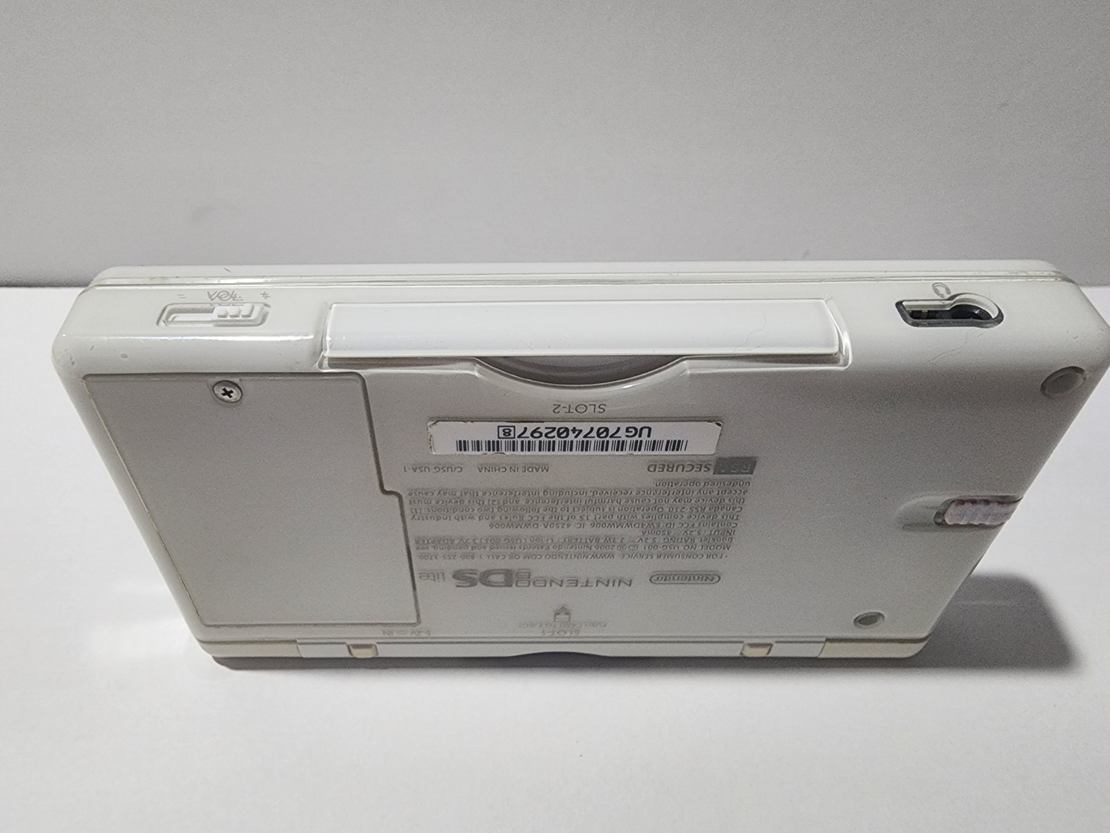 Nintendo DS Lite Handheld Console – Polar White with 3 Games