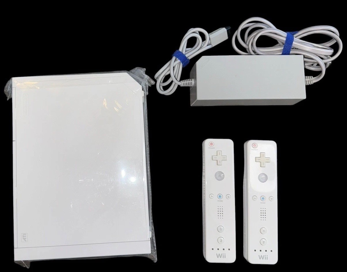 Nintendo Wii RVL-001 GameCube Compatible CIB Bundle Wii Sports 5 Games OEM