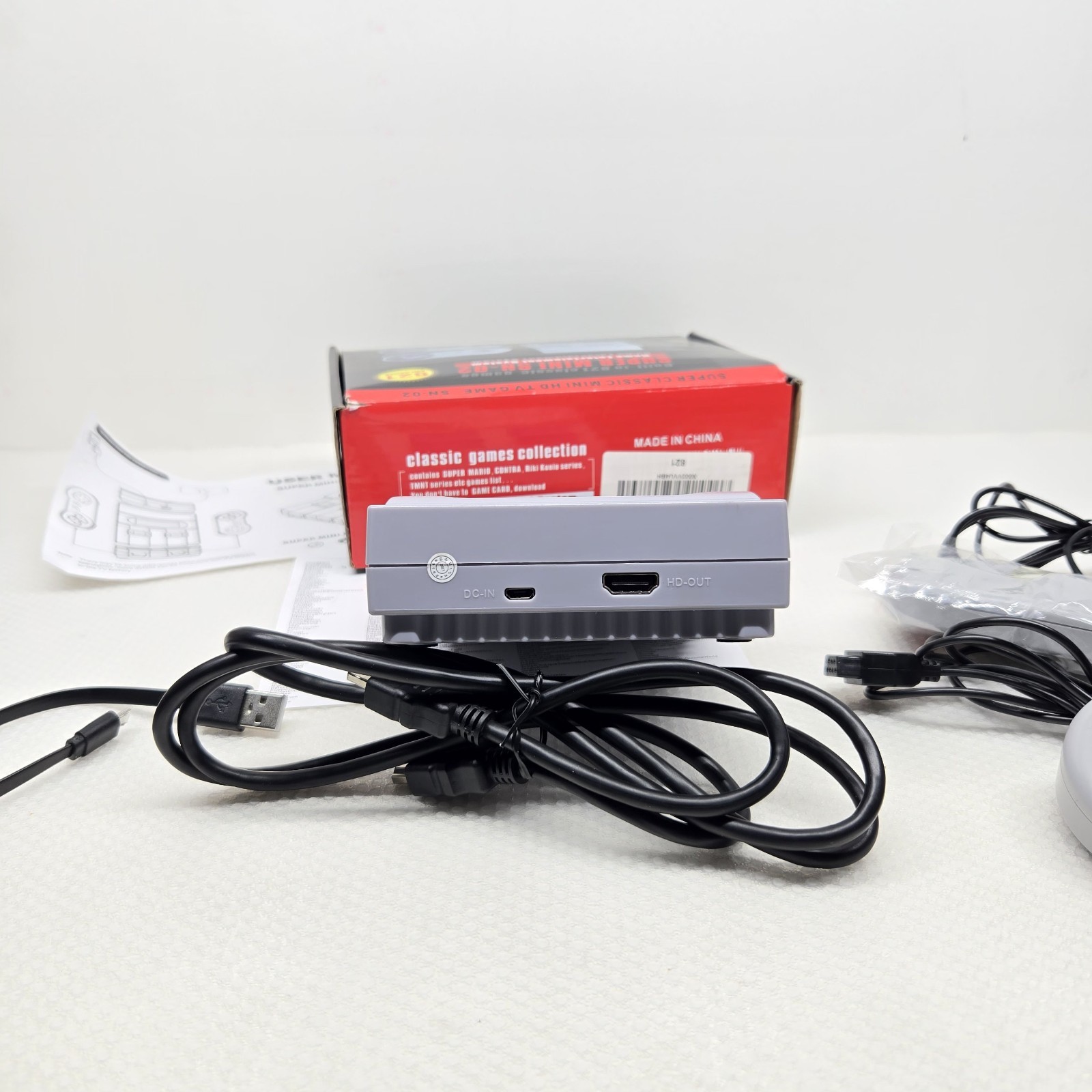 Super Mini SN-02 Game Console 821 Built-In Classic Games 2 Controllers PLZ READ