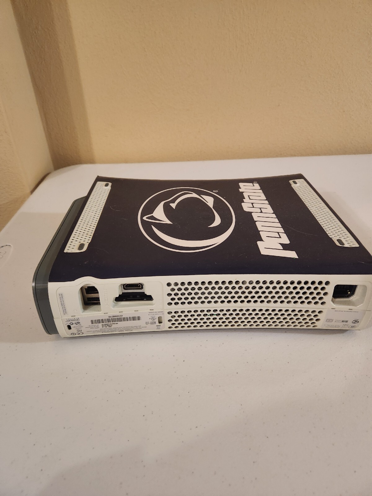Microsoft Xbox 360 Pro System Bundle 60GB White Console