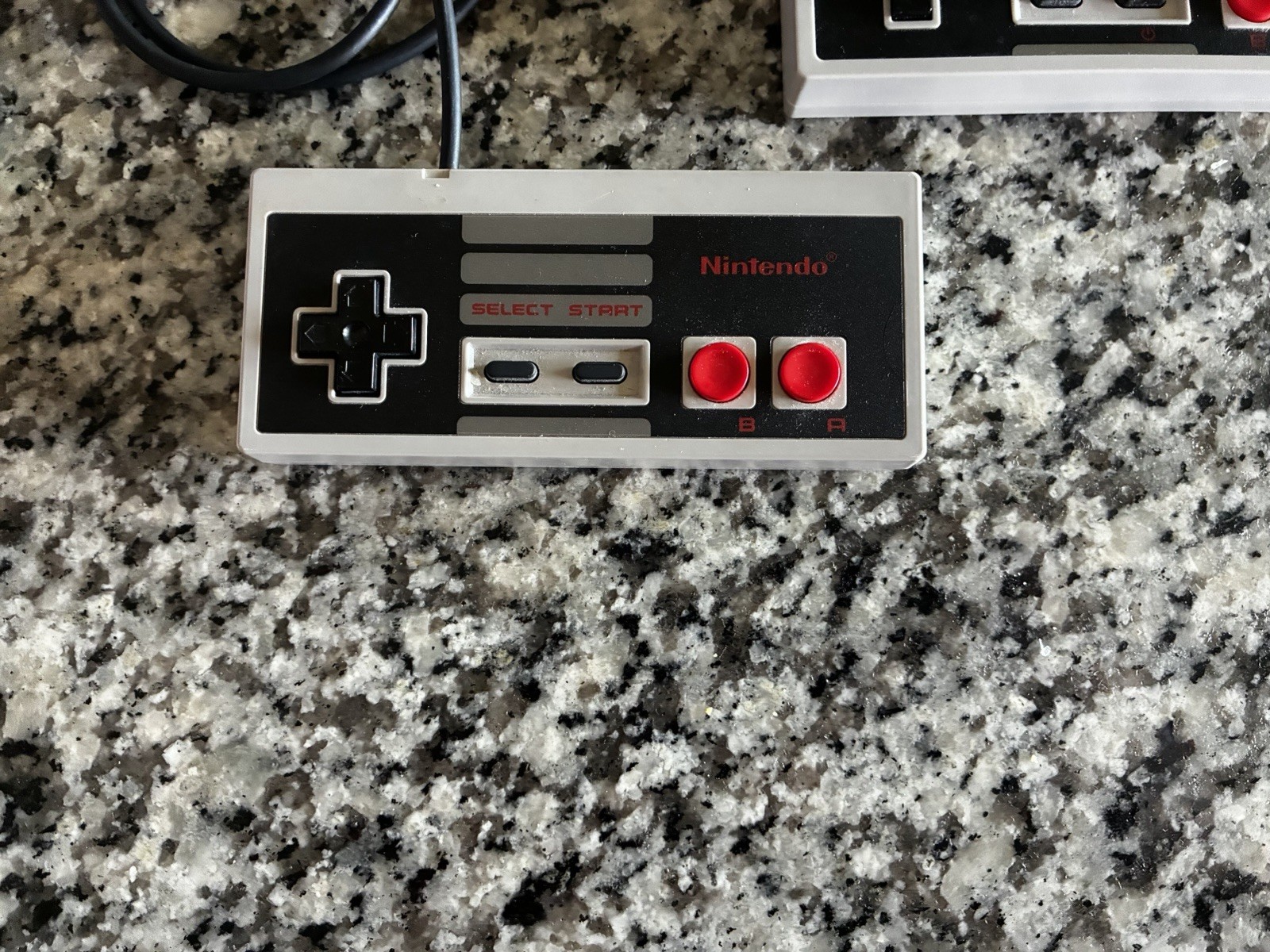 Nintendo Classic Mini NES (CLV-001) Gray Console w/ 2 Controllers HDMI USB 720p
