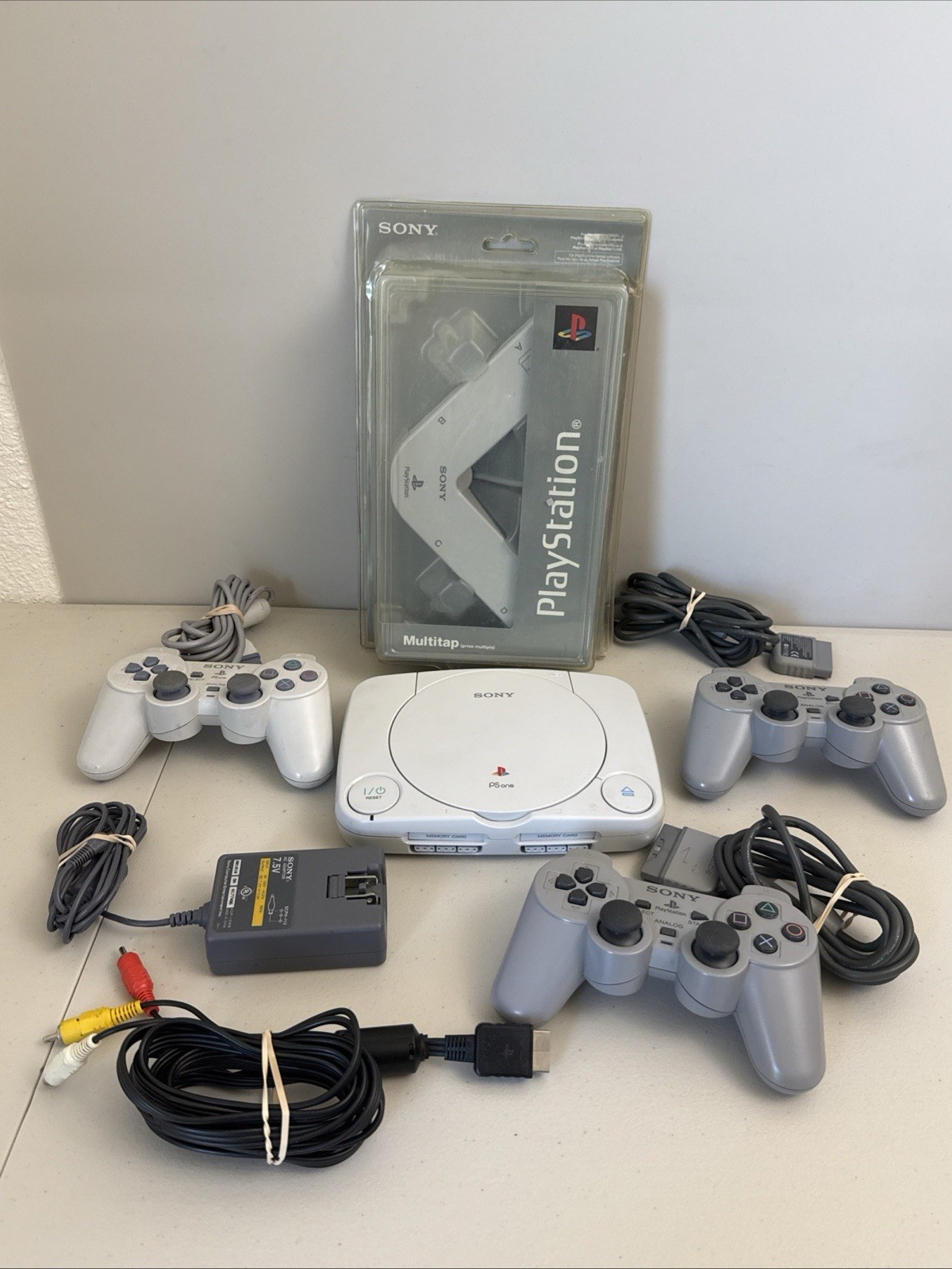 SONY PS1 Playstation 1 Slim PS1 Bundle Sealed Multi Tap console not reading disc