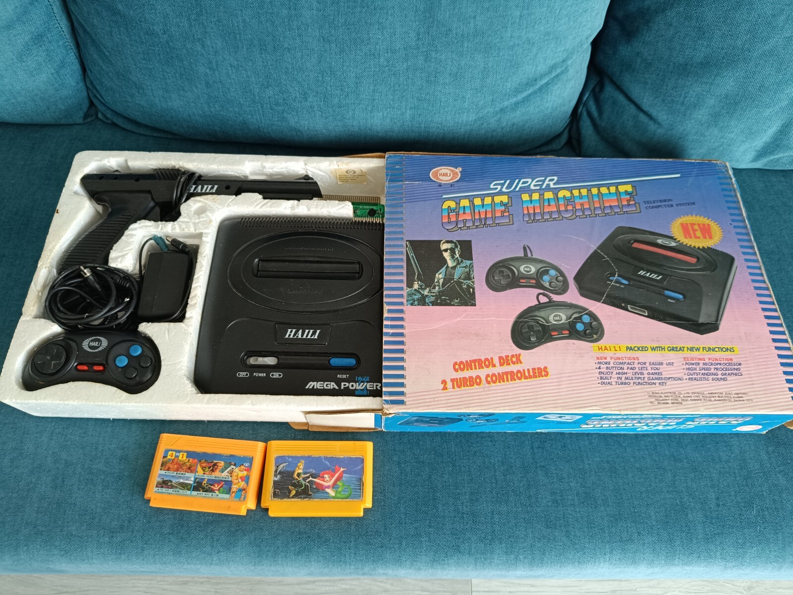 Game console HAILI.Terminator.RARE.1990s.8 Bit.TV Video game System.Vintage.BOX