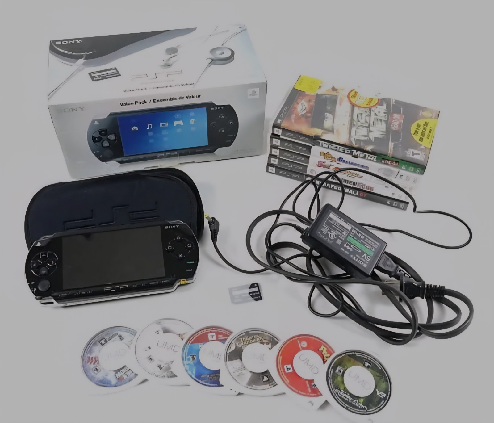 Sony PlayStation Portable Value Pack – Black (PSP-1001) In Box plus Games!