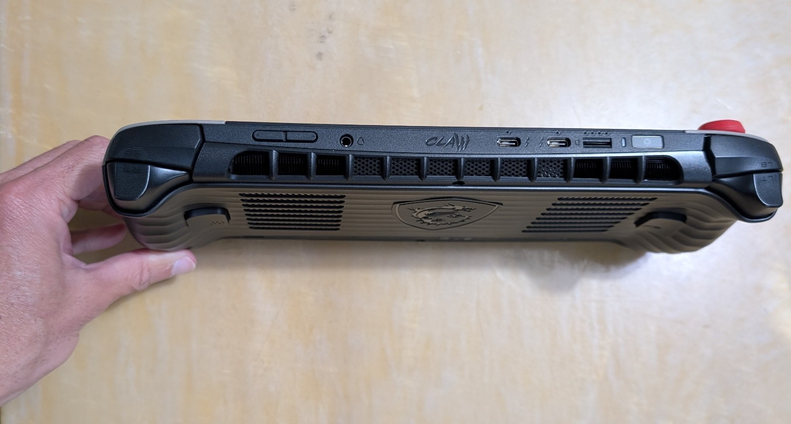 MSI Claw 8 AI+ Handheld Console Sandstorm 1TB w/ Charger – Excellent Condition