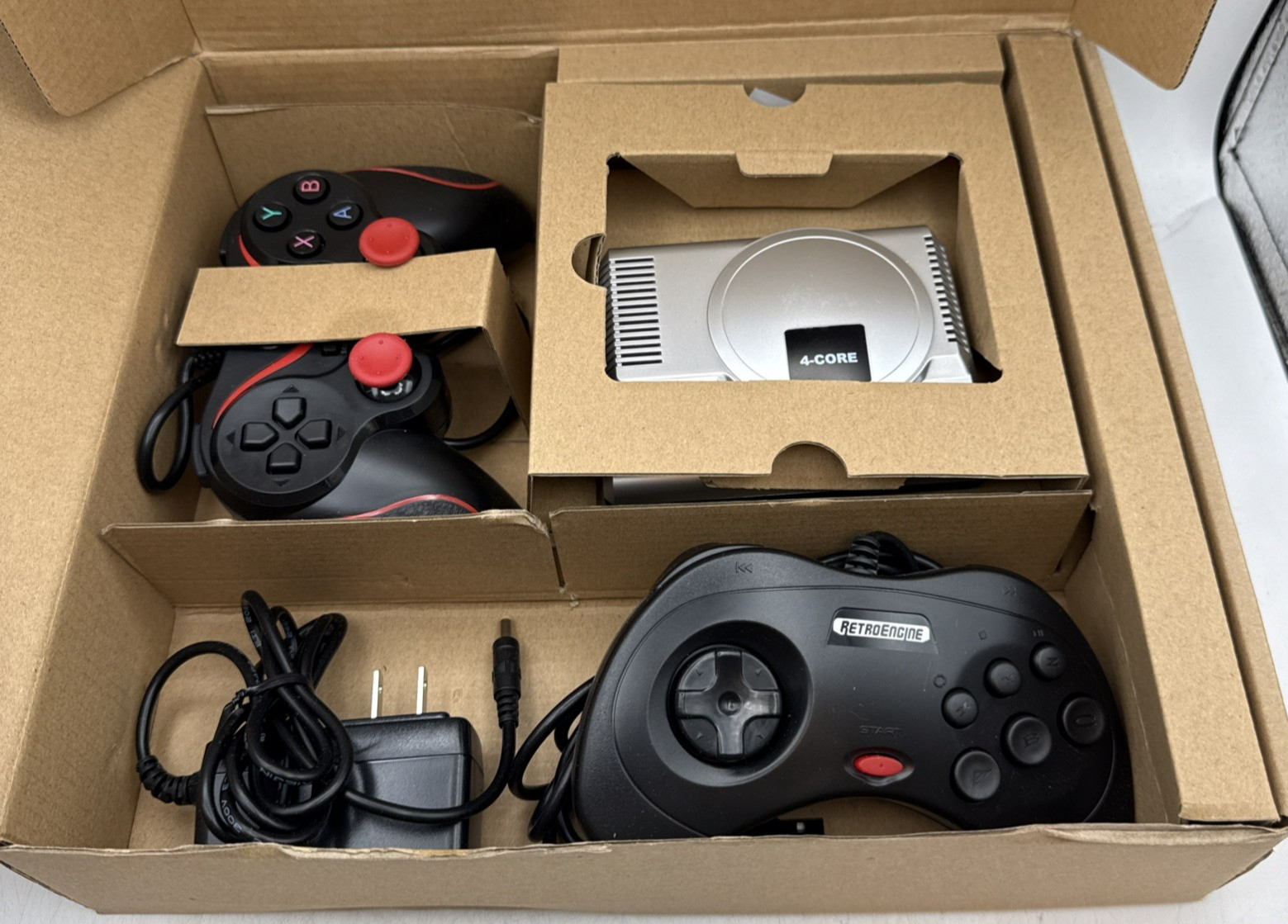 Sigma Retroengine 4 core 32GB Deluxe Edition Video Game Console
