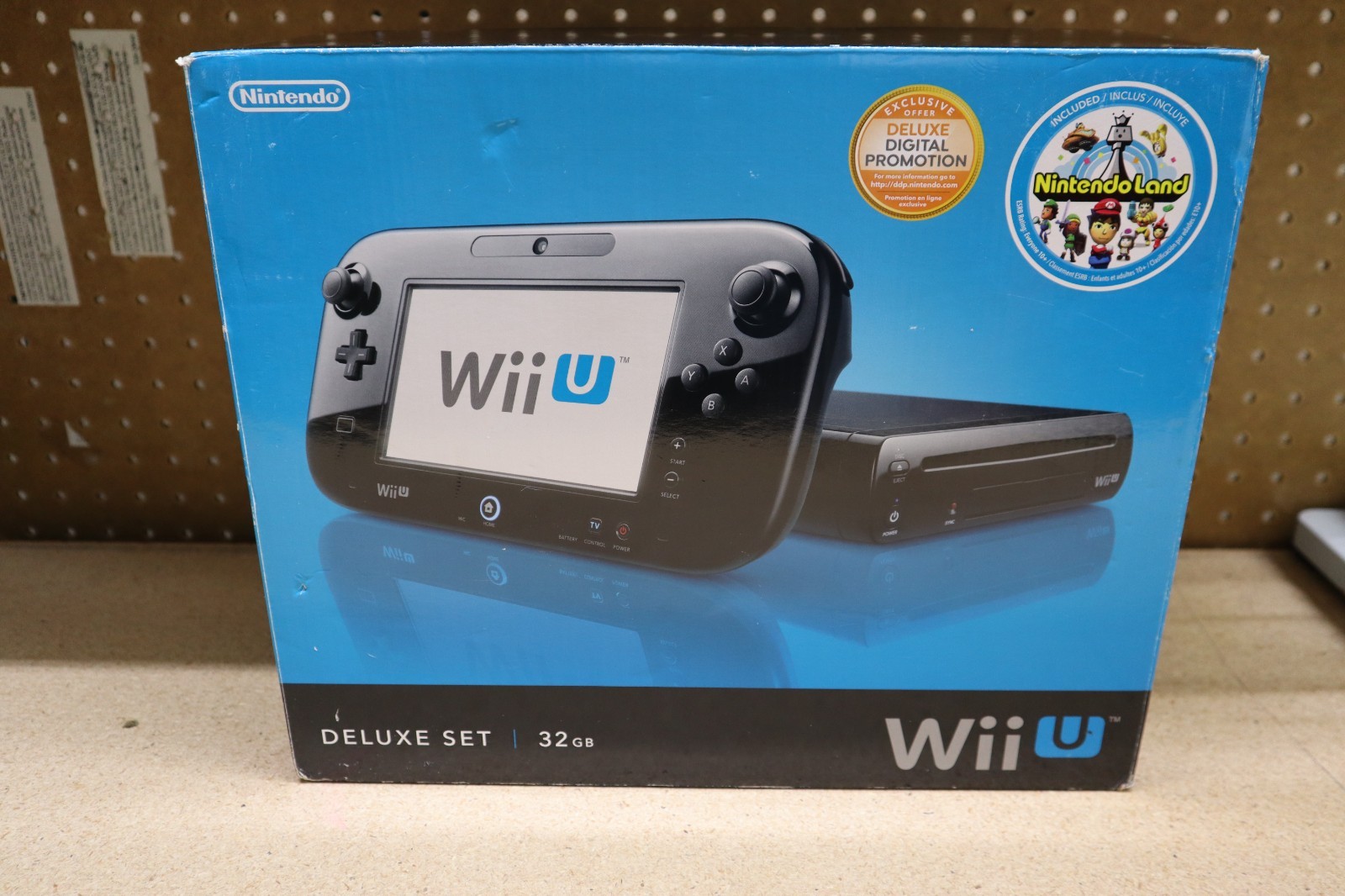 Nintendo Wii U Console 32GB Deluxe Set Black HDMI NintendoLand NEW NIB