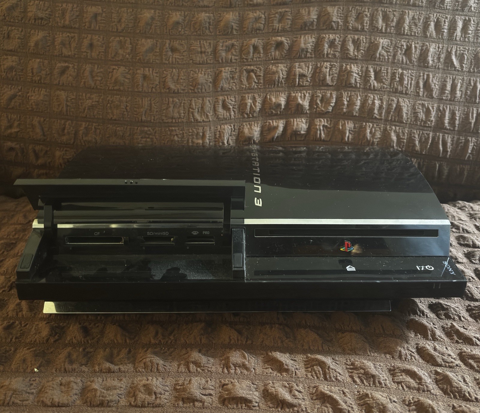 PlayStation 3 PS3 Fat BW Compatible Console CECHE01 Boots & Video But Overheats