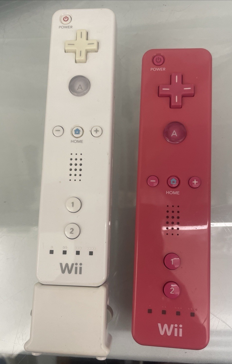 NINTENDO Wii Console w/2 Controllers & 5 Games including WiiFit, Active + Music