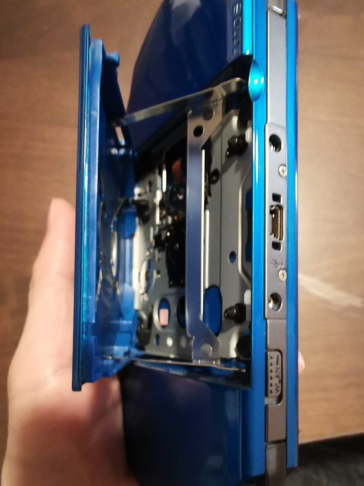 Sony PSP-3000 Vibrant Blue with 4GB Memoly stick, new Lithium battery inc FF7CC