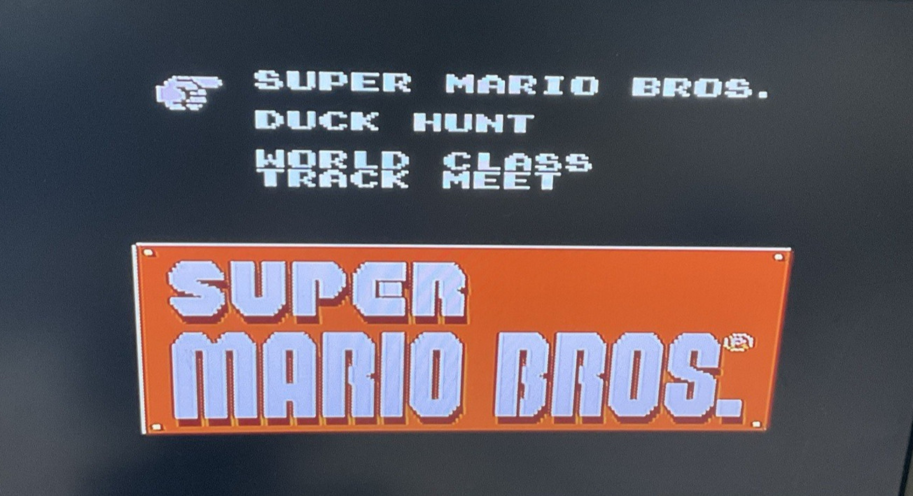 Nintendo NES Original Console Bundle Controller Cables & 2 Mario Games Tested