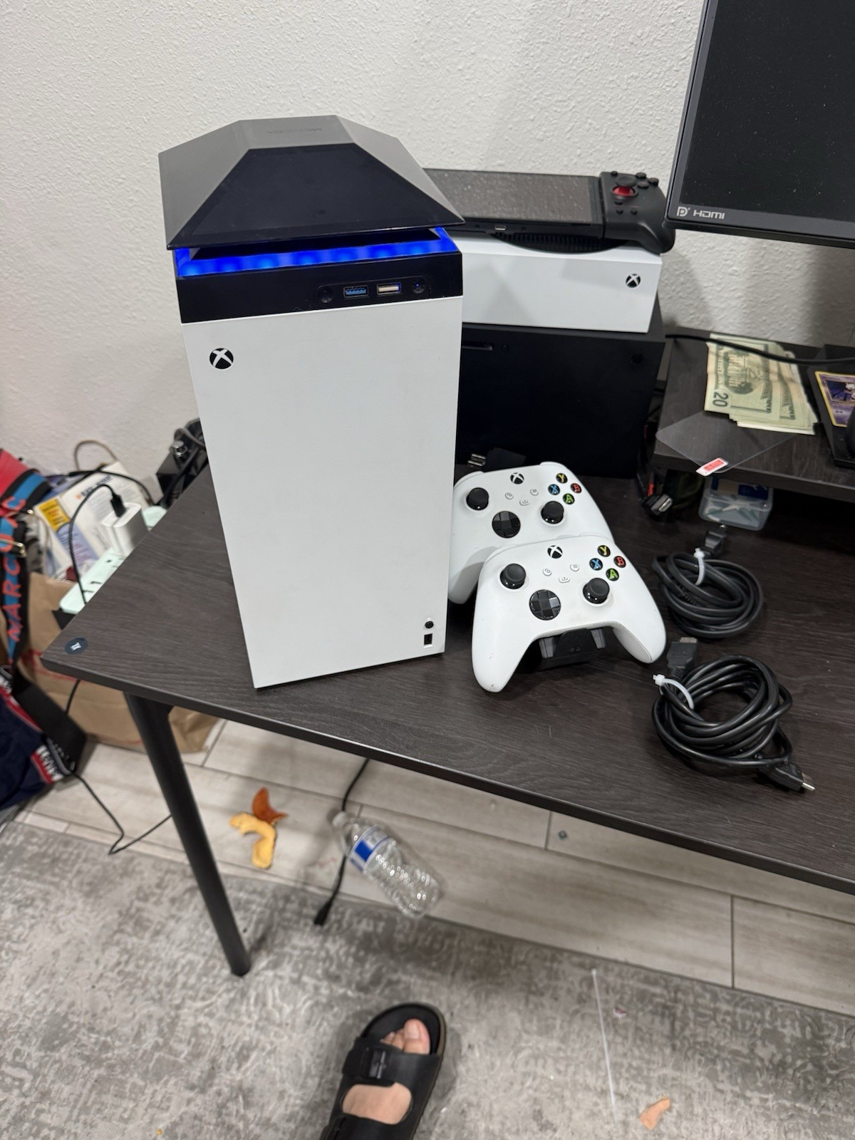 Microsoft Xbox Series x White Digital 1TB With Two Controllers