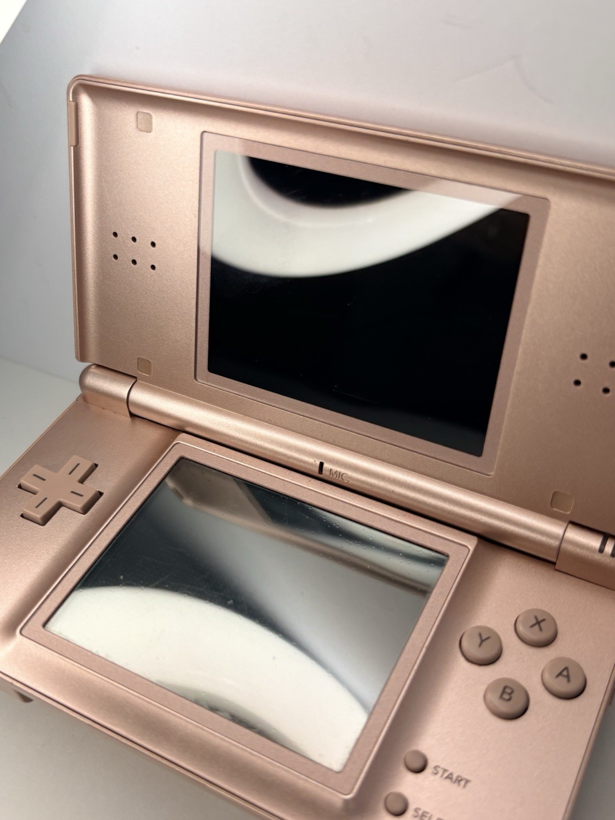 Nintendo DS Lite Console – Pink / Metallic Rose (Broken Hinge)