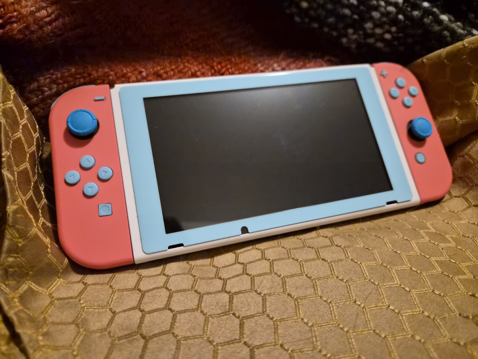 Coral Pink & Blue Nintendo Switch Console – Used Excellent Condition