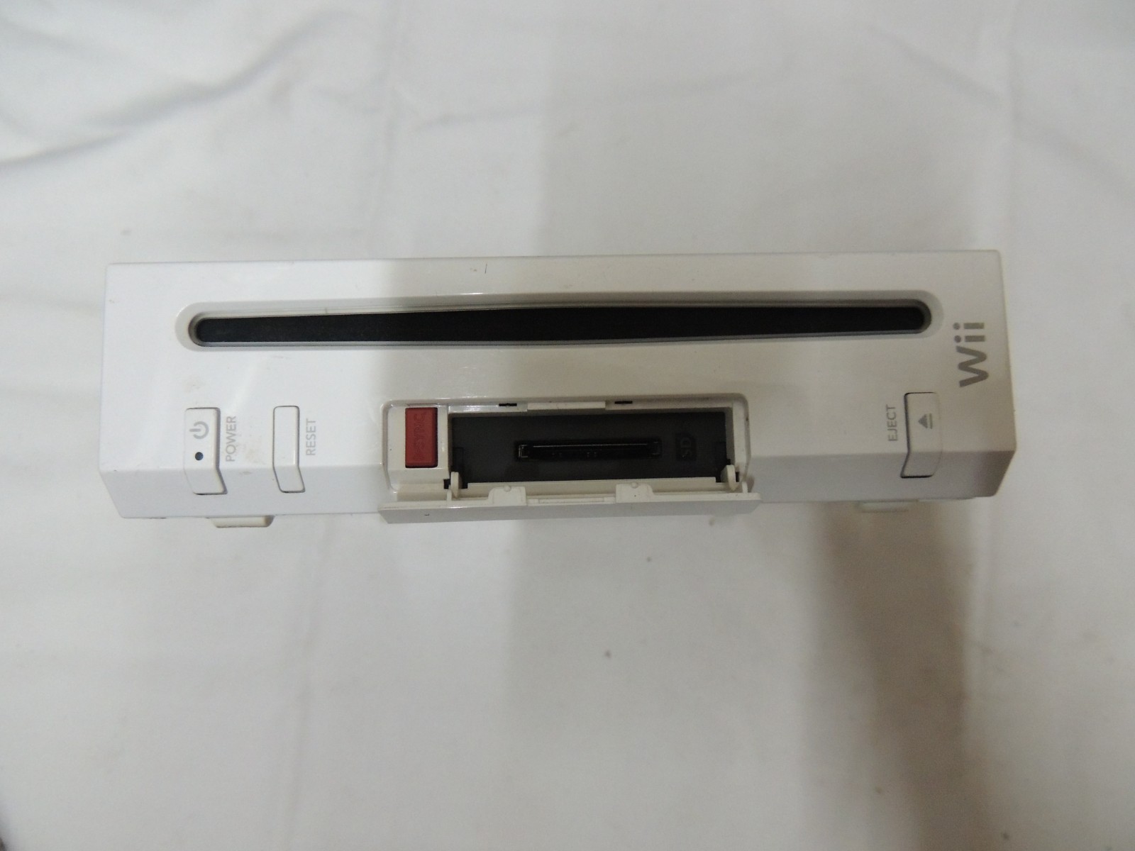 Nintendo Wii – RVL-001 White Bundle #21 NO CHARGER OR AV CABLE