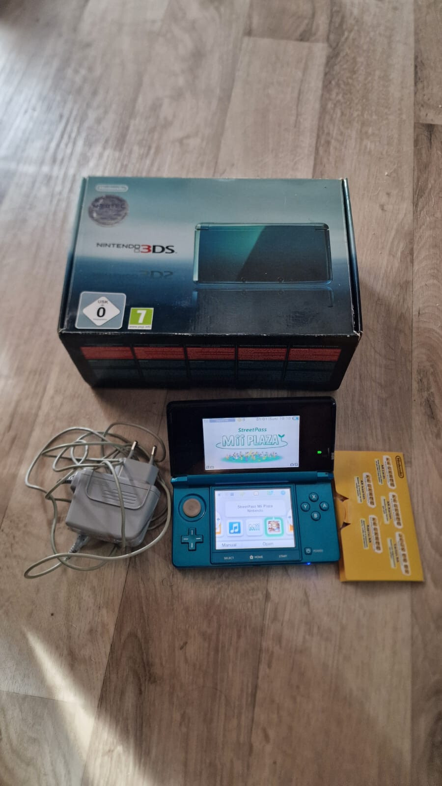 Nintendo 3DS Handheld System – Aqua Blue + Games (See Descr.)