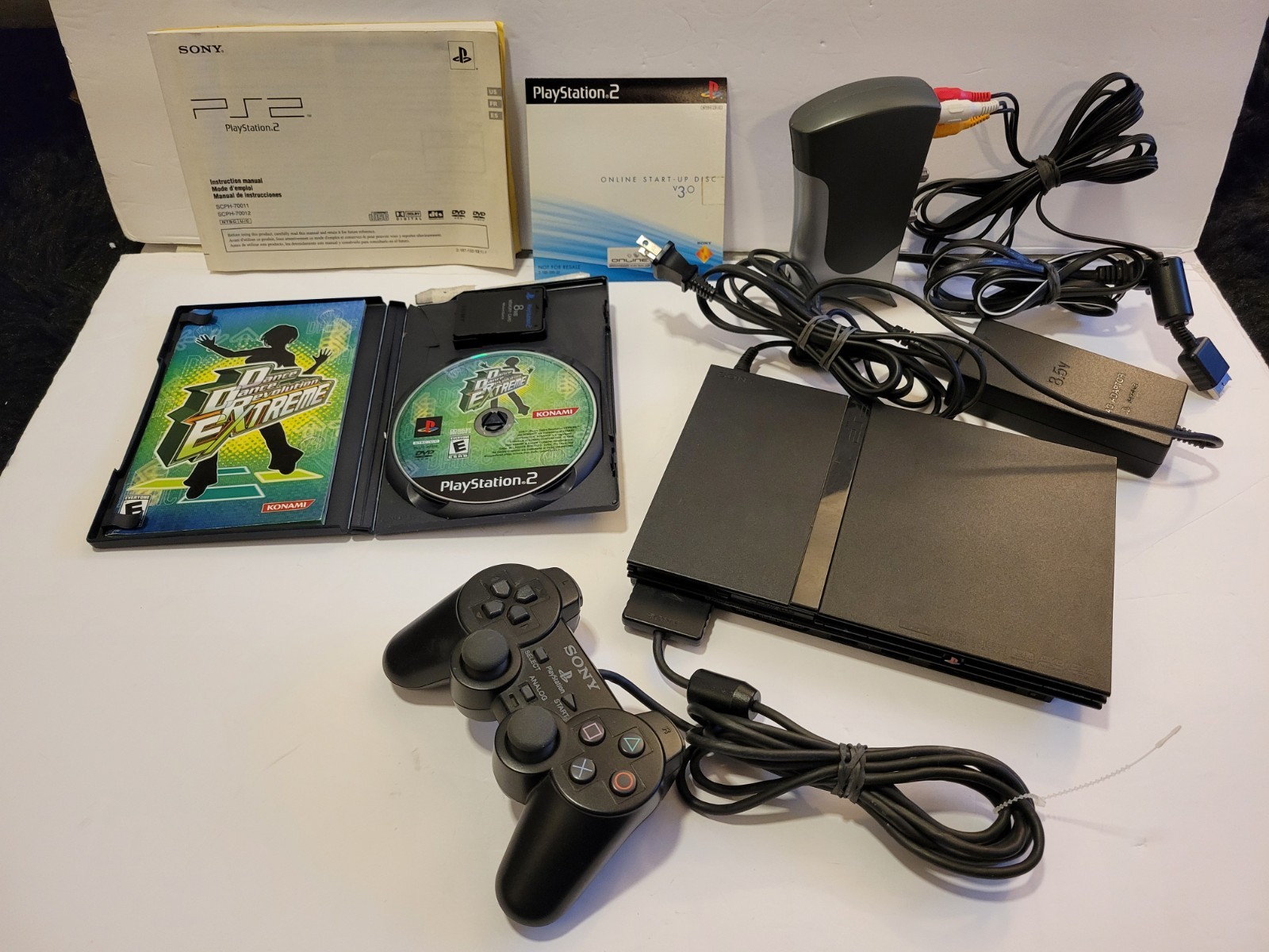 PlayStation 2 PS2 Slim Console SCPH-70012 2 Controller Cords Game Card Tested