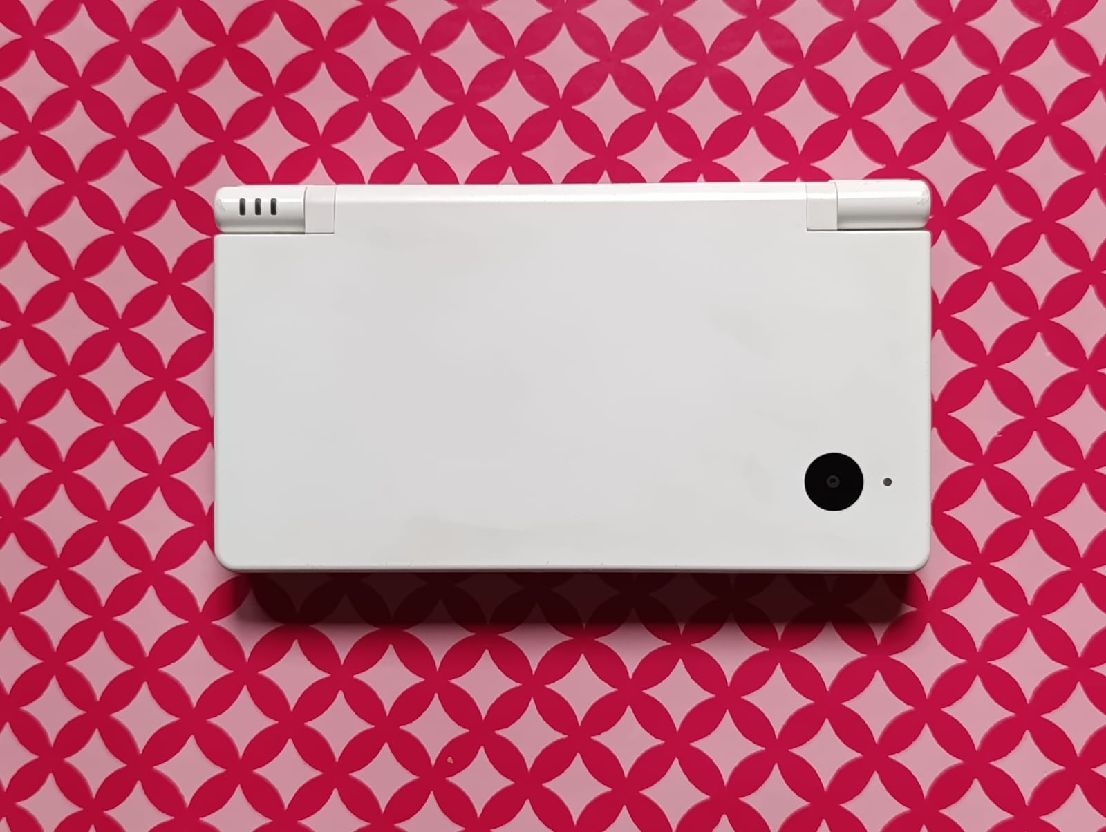 Nintendo DSi White Console – Tested Working – 8GB SD Card – Used