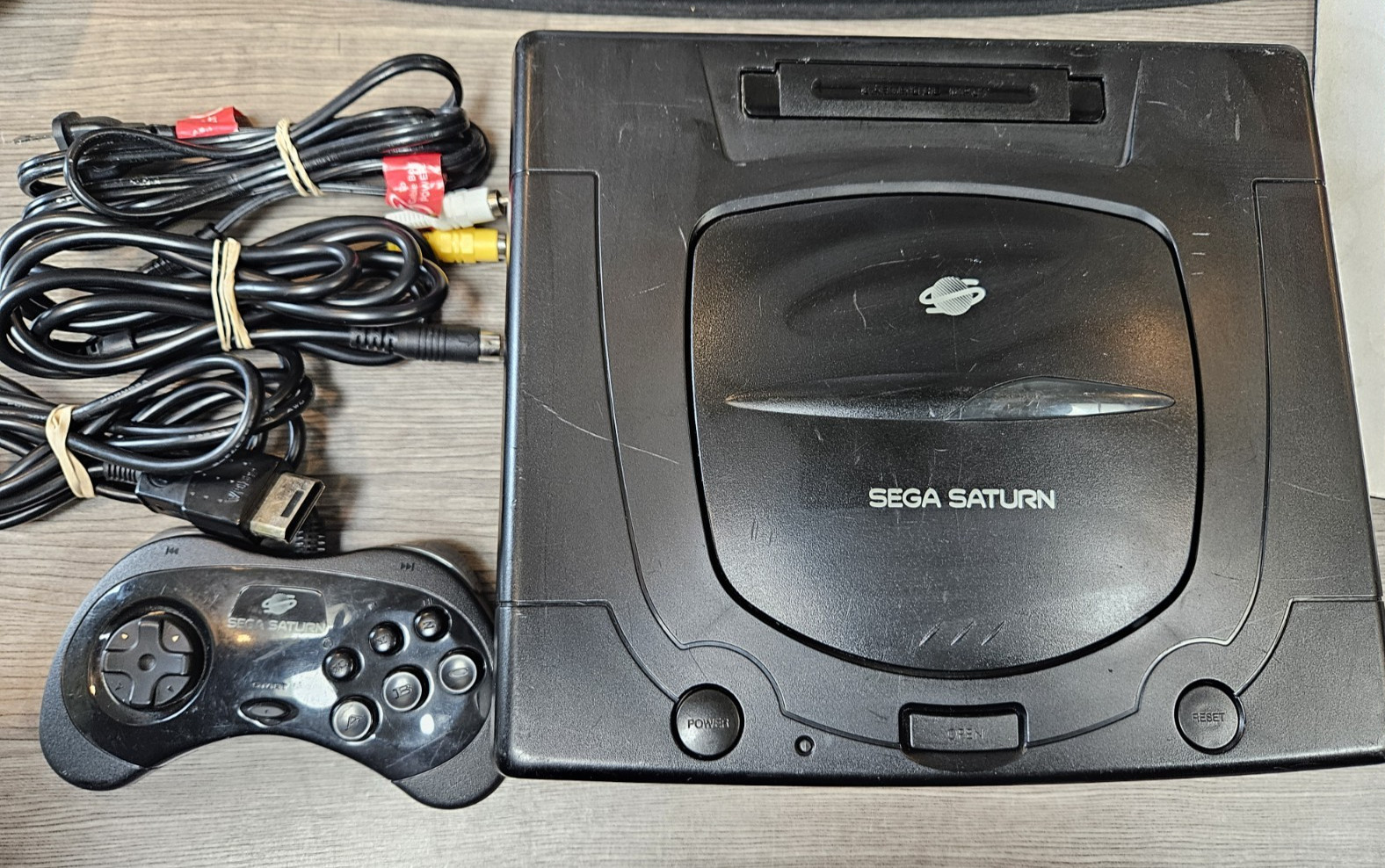 Sega Saturn MK-80000A Complete Console w/1 Controller And Cords