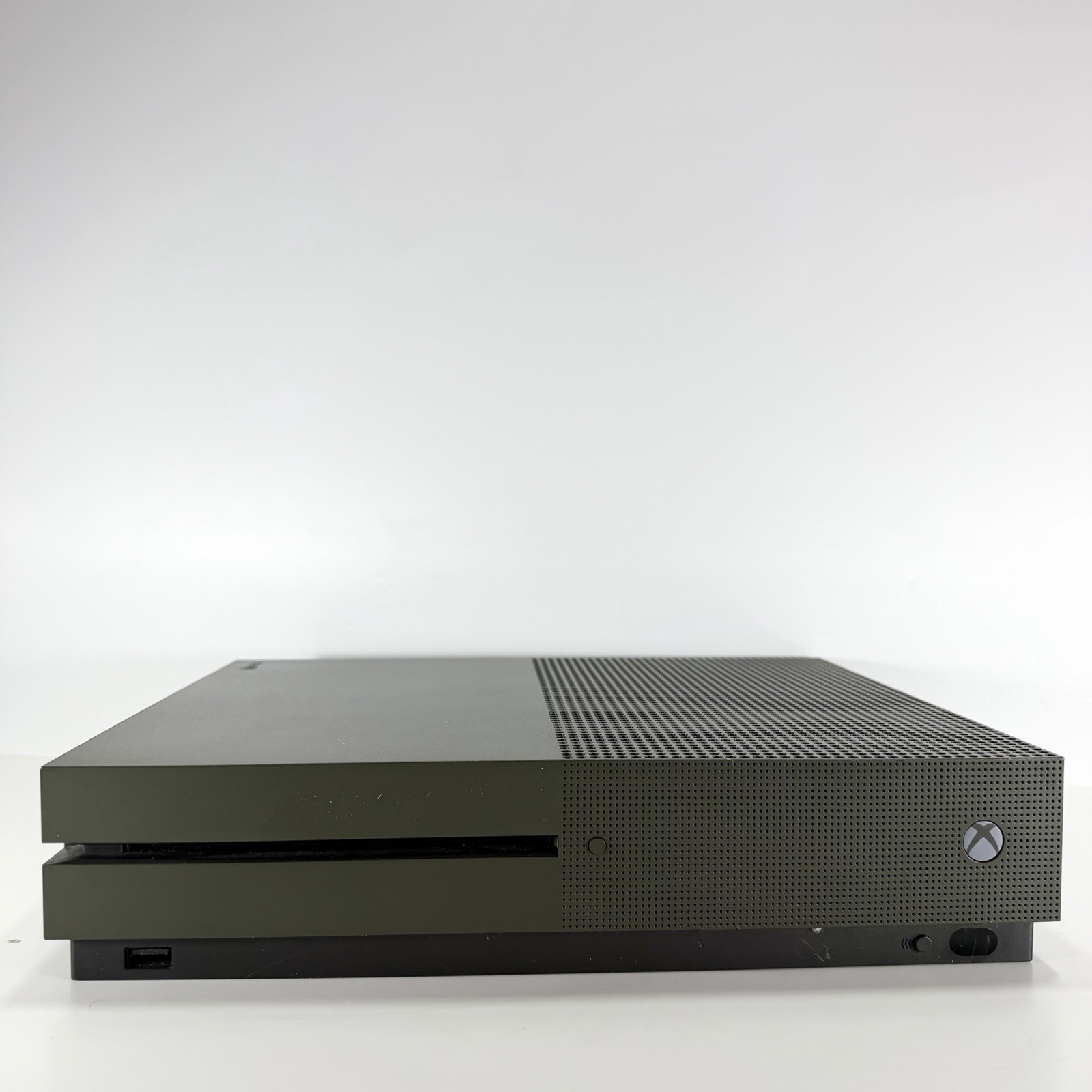 MICROSOFT XBOX ONE S 1TB – BATTLEFIELD EDITION 1 LIMITED EDITION – COMPLETE