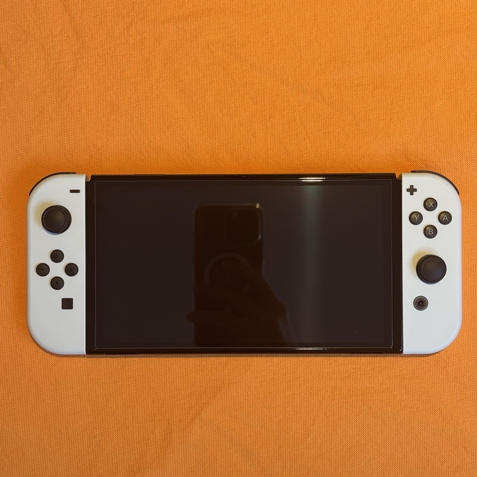 Nintendo Switch 1 OLED White BUNDLE (4 joycons, charger, dock, case)