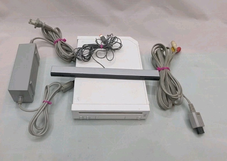 Nintendo Wii RVL-001 Console Bundle Tested