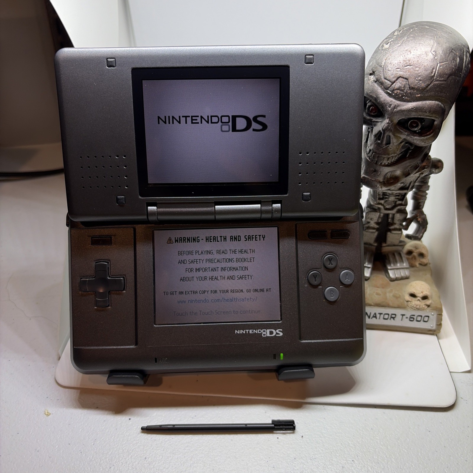 Nintendo DS NTR/Fat Grey Reshelled