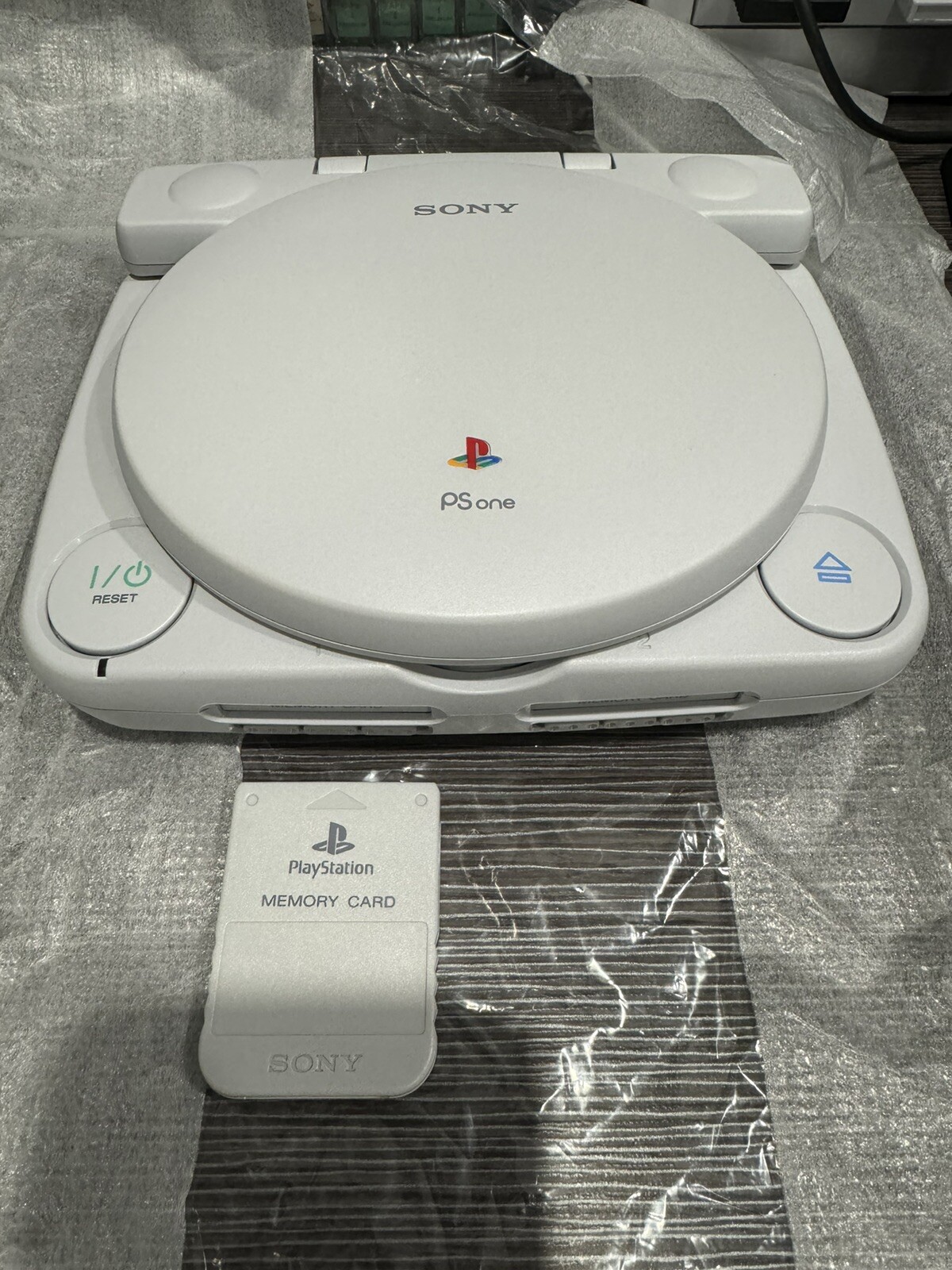 Sony PlayStation PSone & LCD Combo includes a 5″ LCD Like New – CIB – RARE FIND!