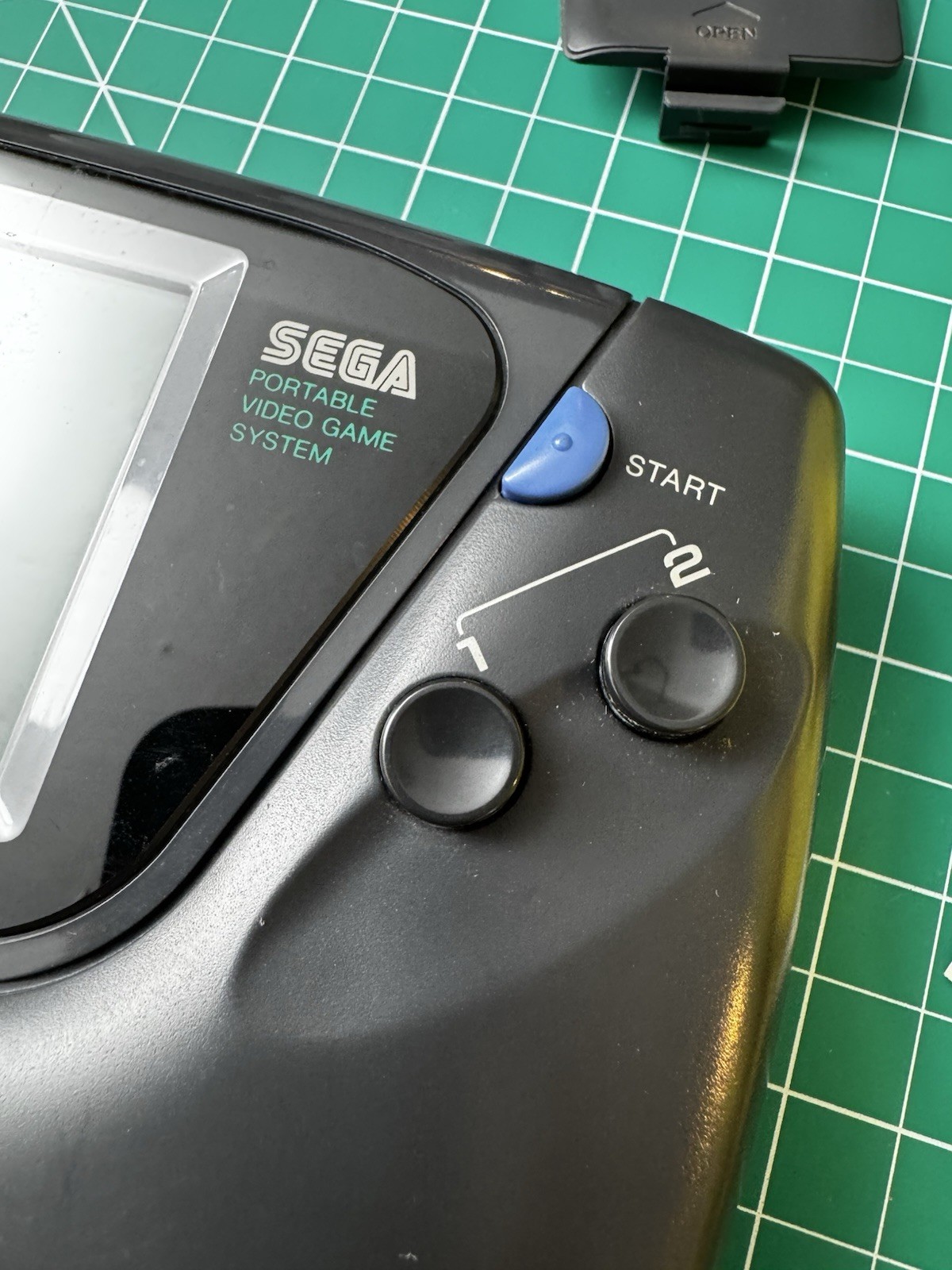Sega Game Gear Handheld System Black Mint Not Loading Game
