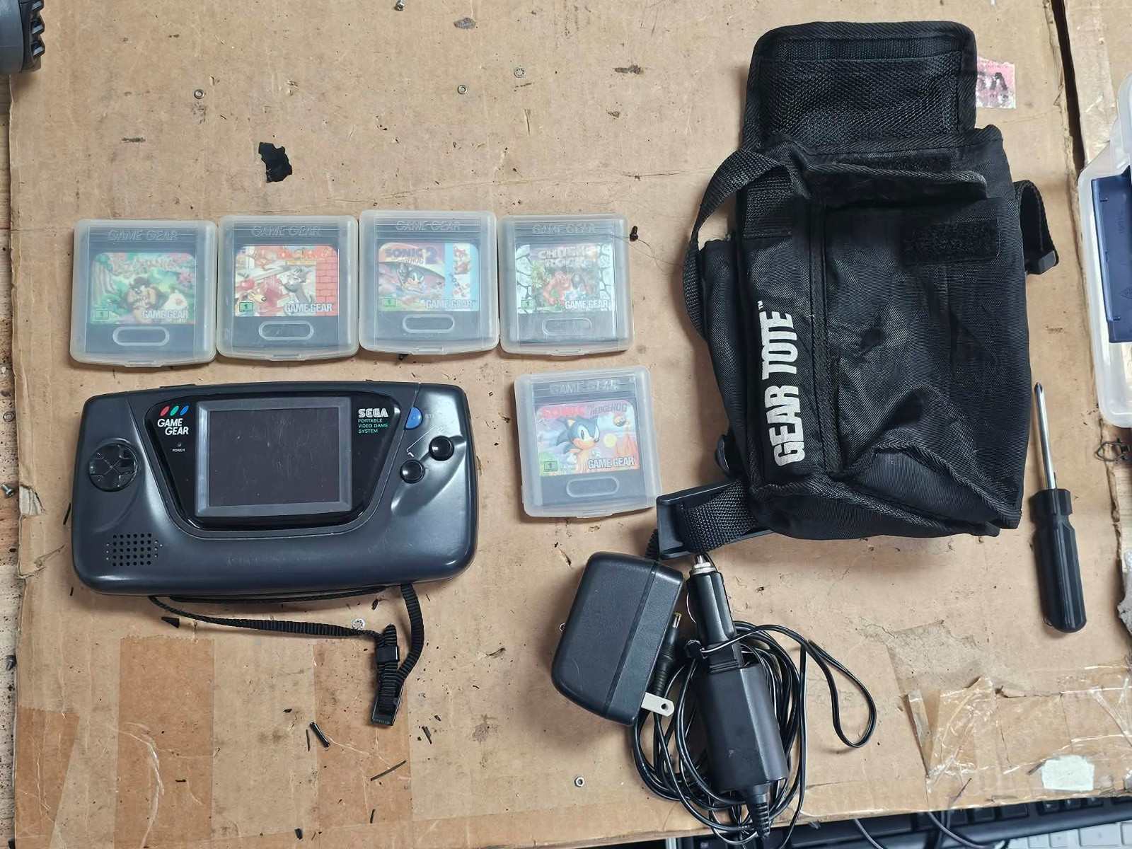 Vintage SEGA Game Gear Handheld Video Game Console Black 2110 w/Games & Case