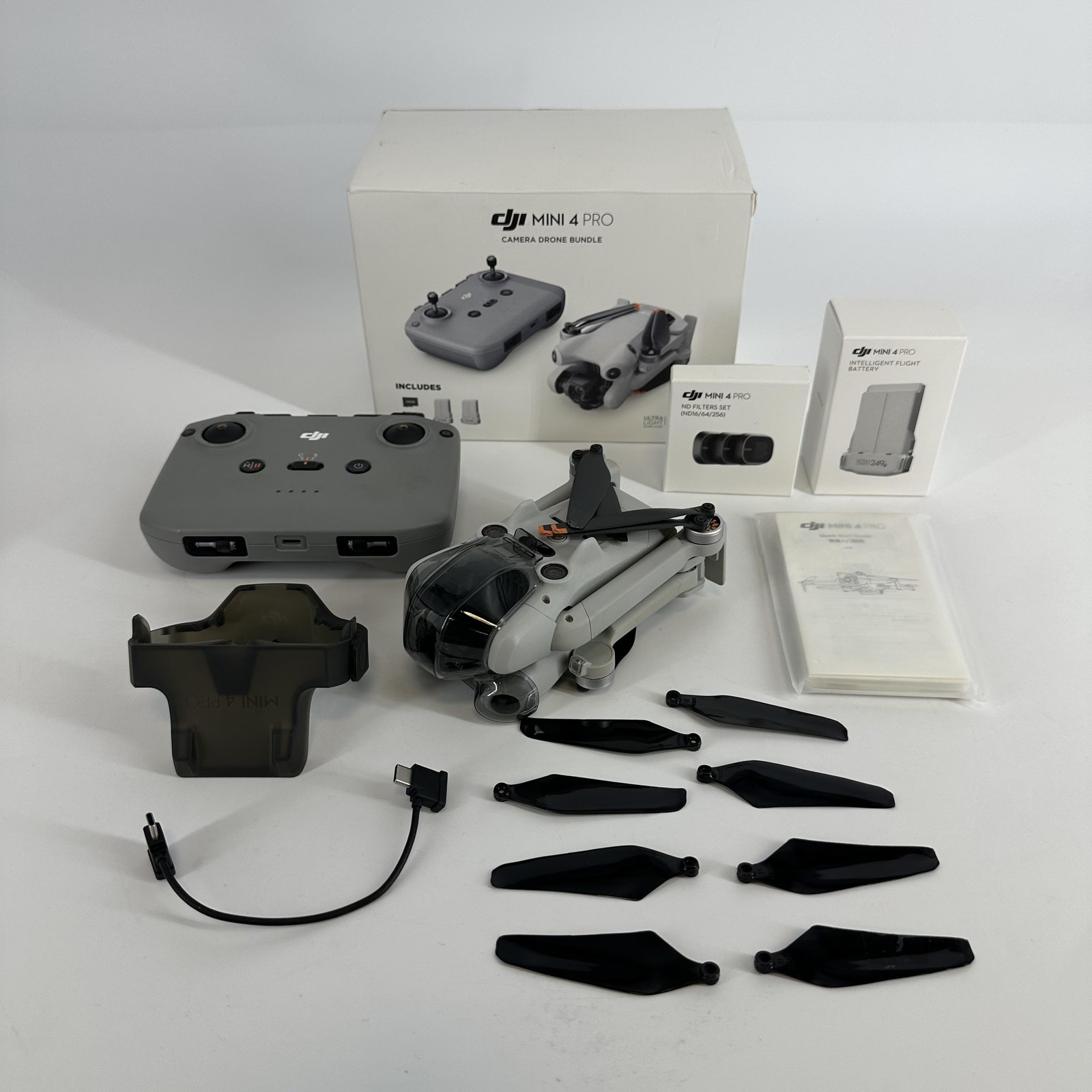 DJI Mini 4 Pro Drone Quadcopter w/ DJI RC (RC151) – Very Good w/ Gimbal Error