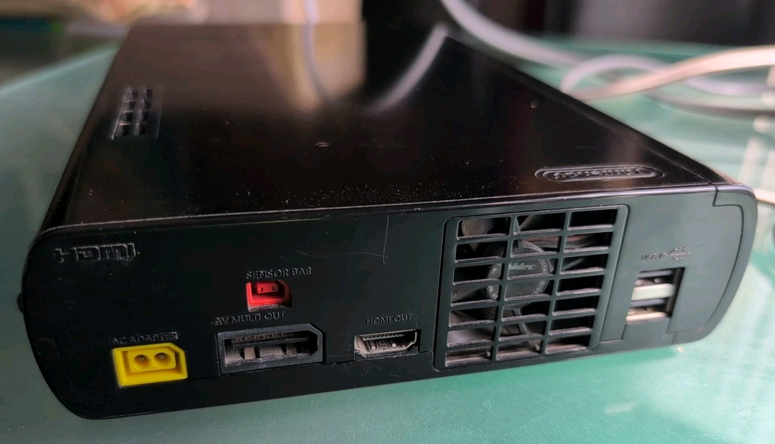 NINTENDO WII U CONSOLE 32GB FOR PARTS/REPAIR: