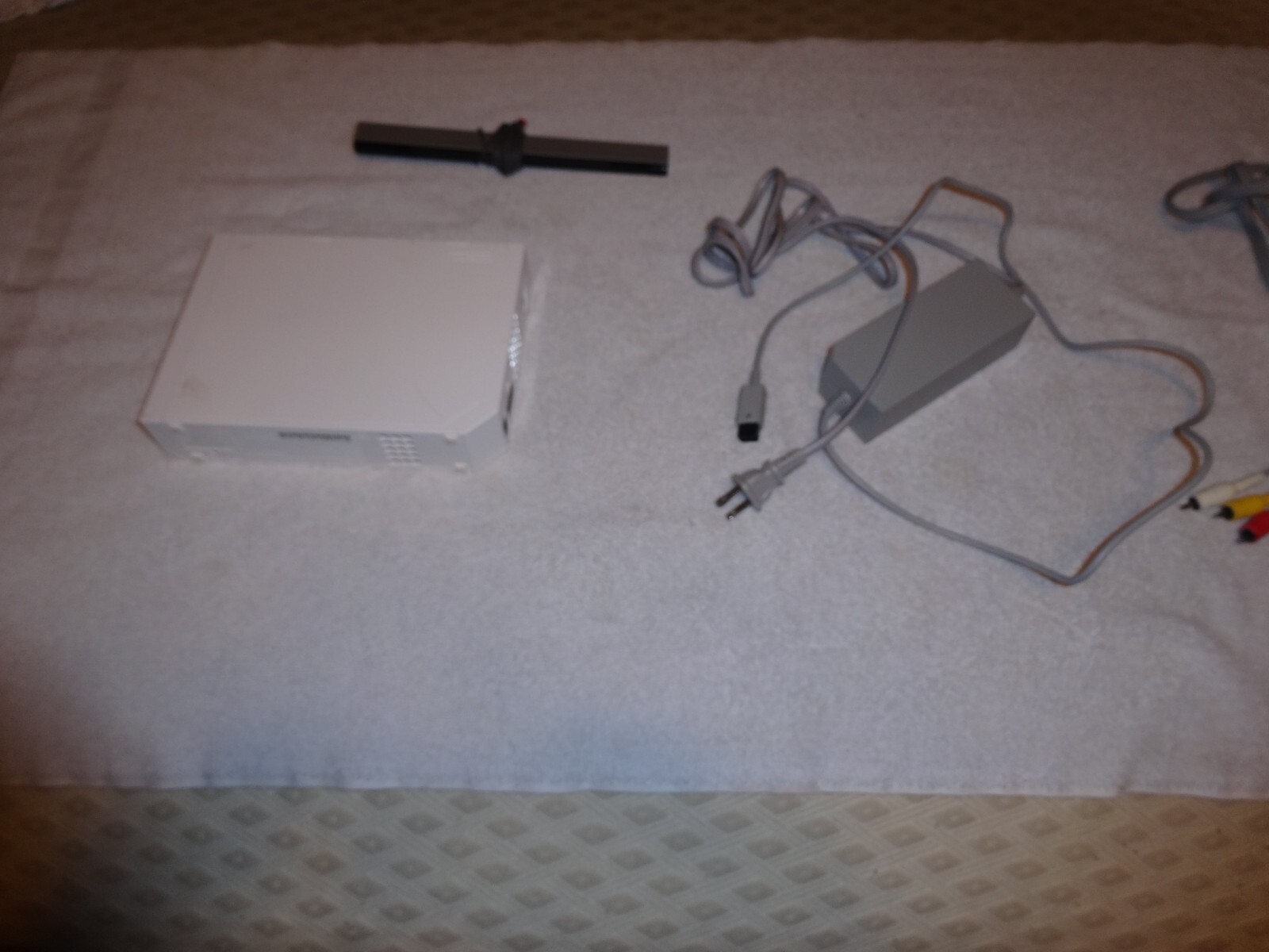 Nintendo Wii White Console Tested Working SYSTEM Cables Charger ADULT OWNED -W 4
