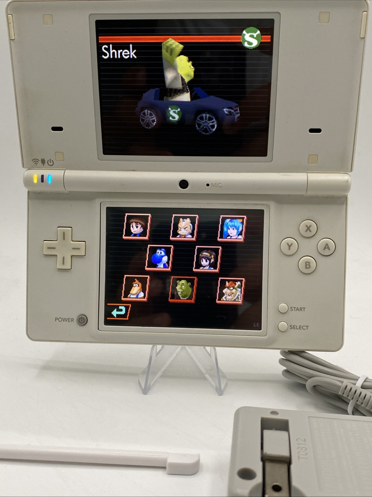 Nintendo DSi White – Includes Preloaded Library (Large Collection)