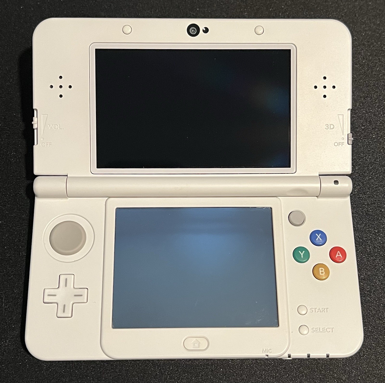 Nintendo New 3DS White Console with existing issues please read description