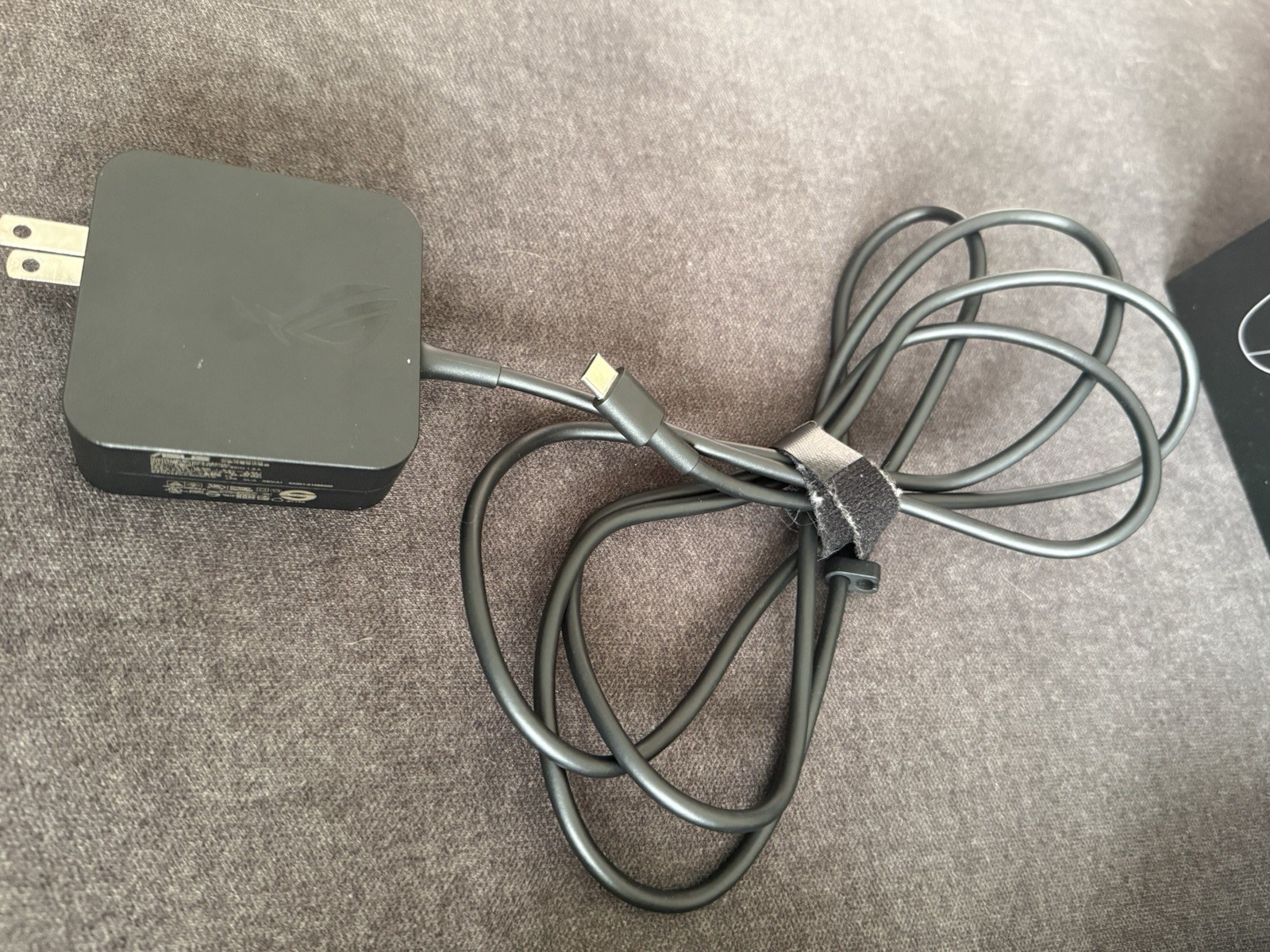 ASUS ROG Xbox Ally X. READ DESCRIPTION. OBO PRICE OPEN TO NEGOTIATION