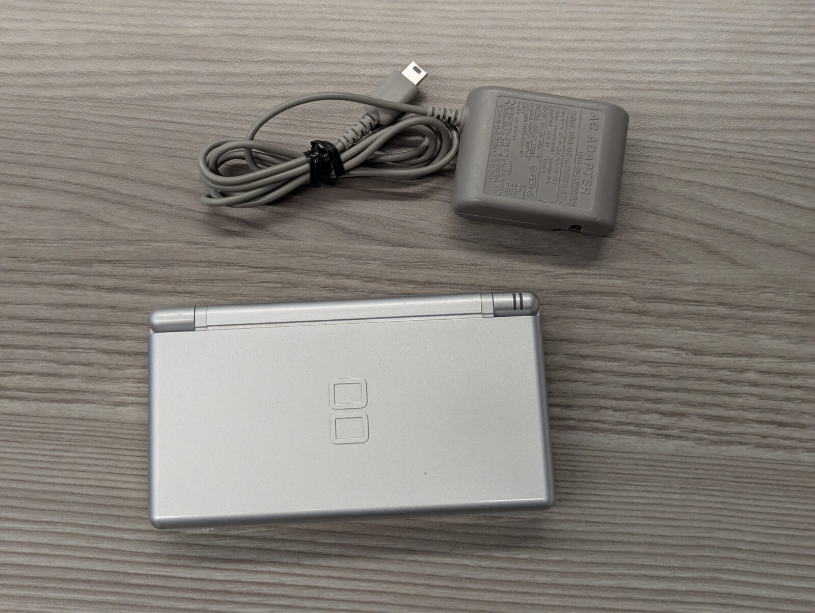 Nintendo DS Lite Silver Handheld System