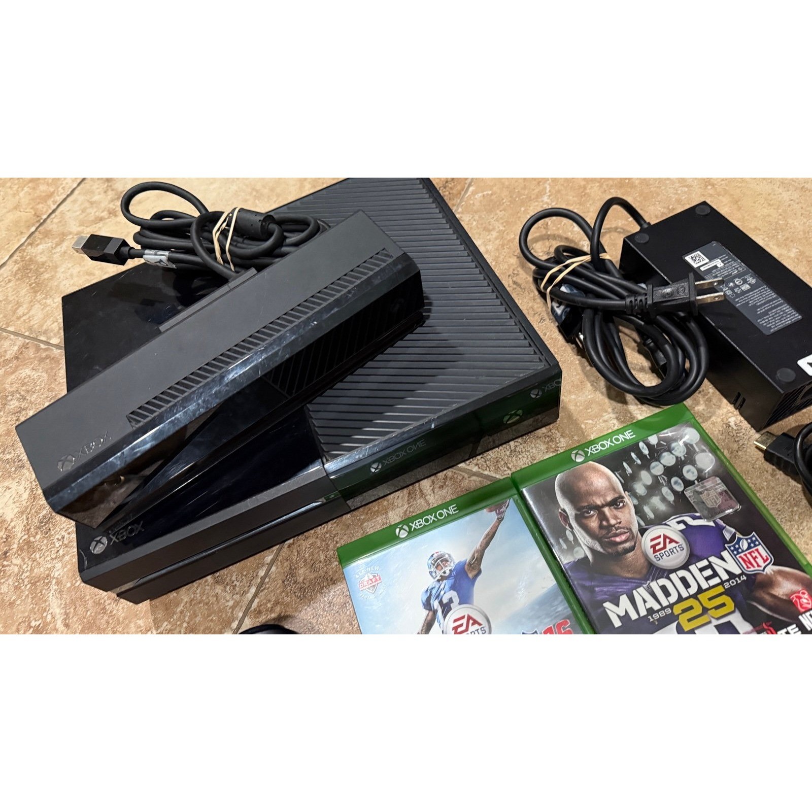 Xbox One game system console with Kinect, controller and games
