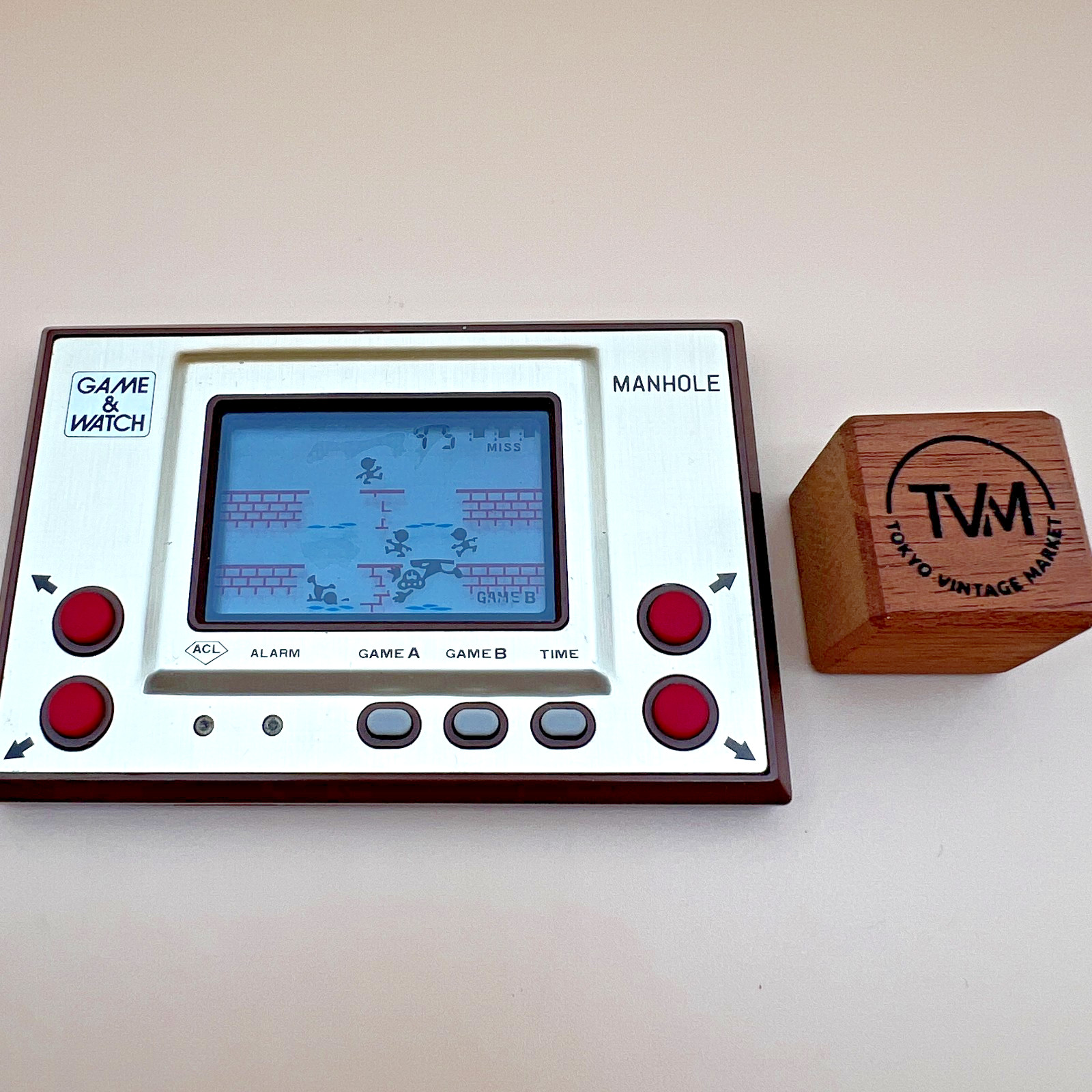 Vintage 1981 Nintendo Game & Watch Manhole MH-06 Gold Series Tested Working MIJ