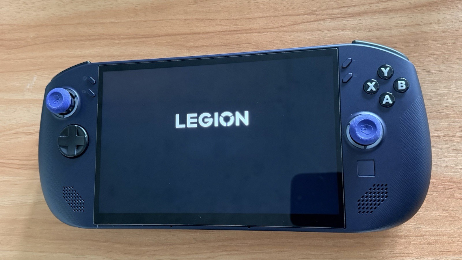 Lenovo Legion Go S 8″ Laptop 16GB RAM, 512GB SSD, AMD Ryzen Z2, SteamOS, w/ Case