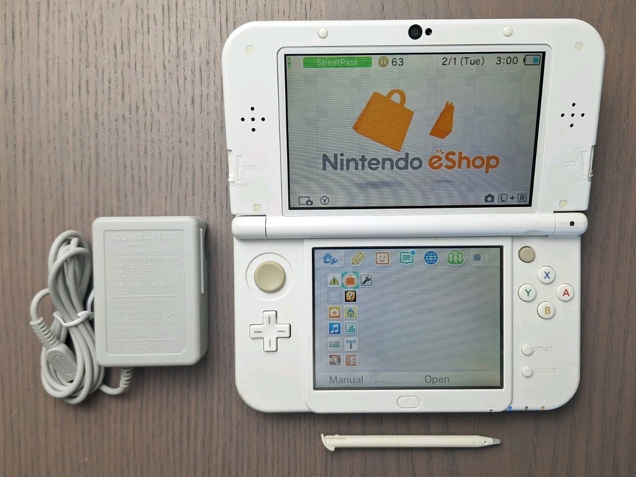 New Nintendo 3DS XL Pearl White | Charger + 32GB SD Card | REGION FREE