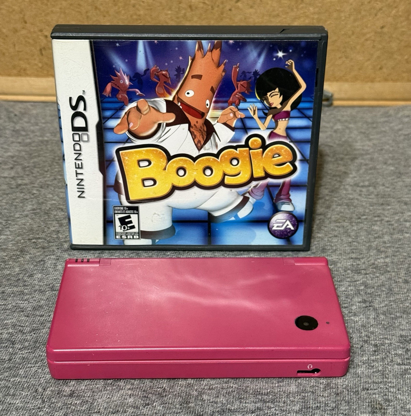 Nintendo DSi Pink Console TWTL-001 Handheld System Camera WiFi NO CHARGER 1 GAME