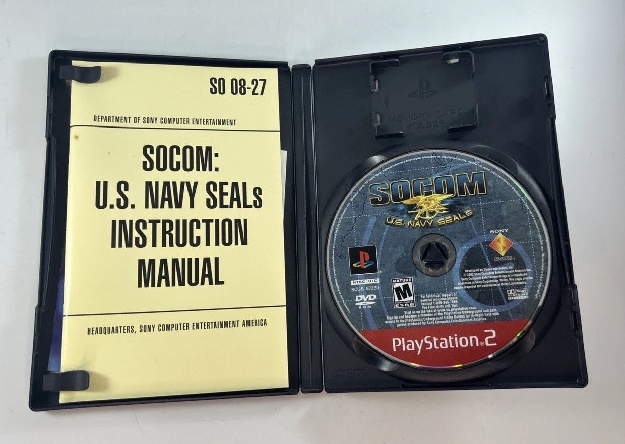 Sony PlayStation 2 PS2 Fat Console Bundle SCPH-30001 2 Controllers Game Memory
