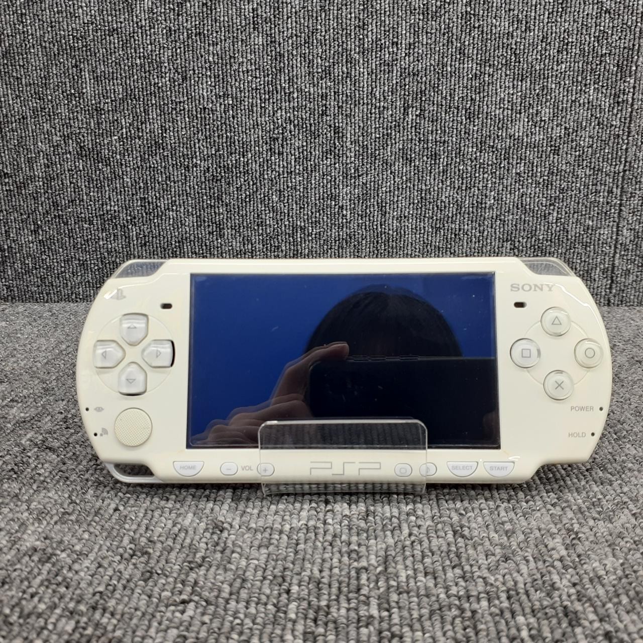 Sony PlayStation Portable PSP-2000 Retro Gaming Console A2553