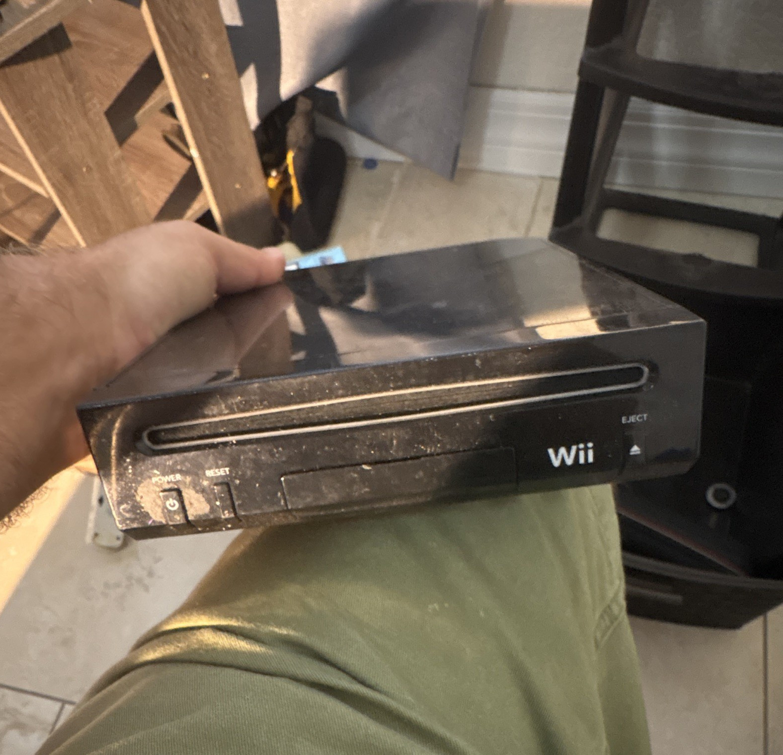 Nintendo Wii Black Console RVL-101 (USA) NTSC-U/C Wi-Fi 480p 512MB