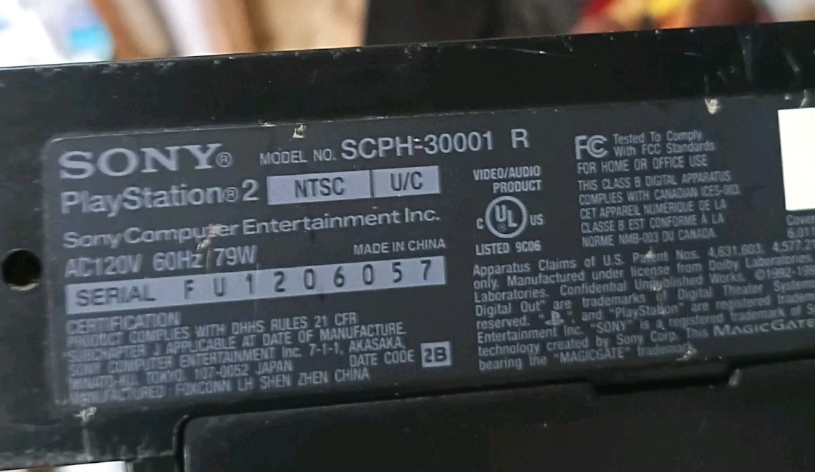 PlayStation 2 Original NTSC “Fat” SCPH-30001 Lunch Edition Comes With 11 Games
